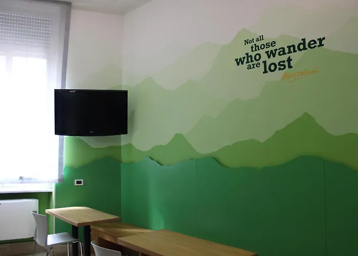 Hostel Scout Center *